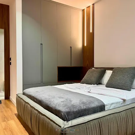 The Modernist New Bazaar Apartamento Tirana